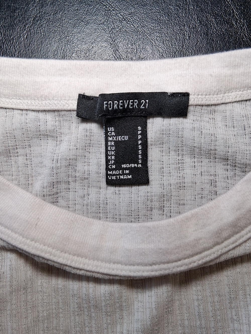 Forever 21 Off-White Ribbed Cropped Tee - Picture 3 of 3